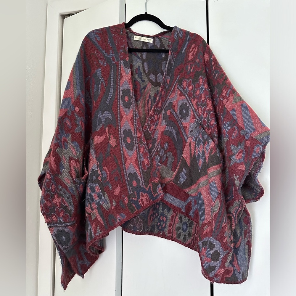 Abercrombie Patterned Shawl
